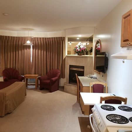 New Imperial Suites Whitecourt Eksteriør billede