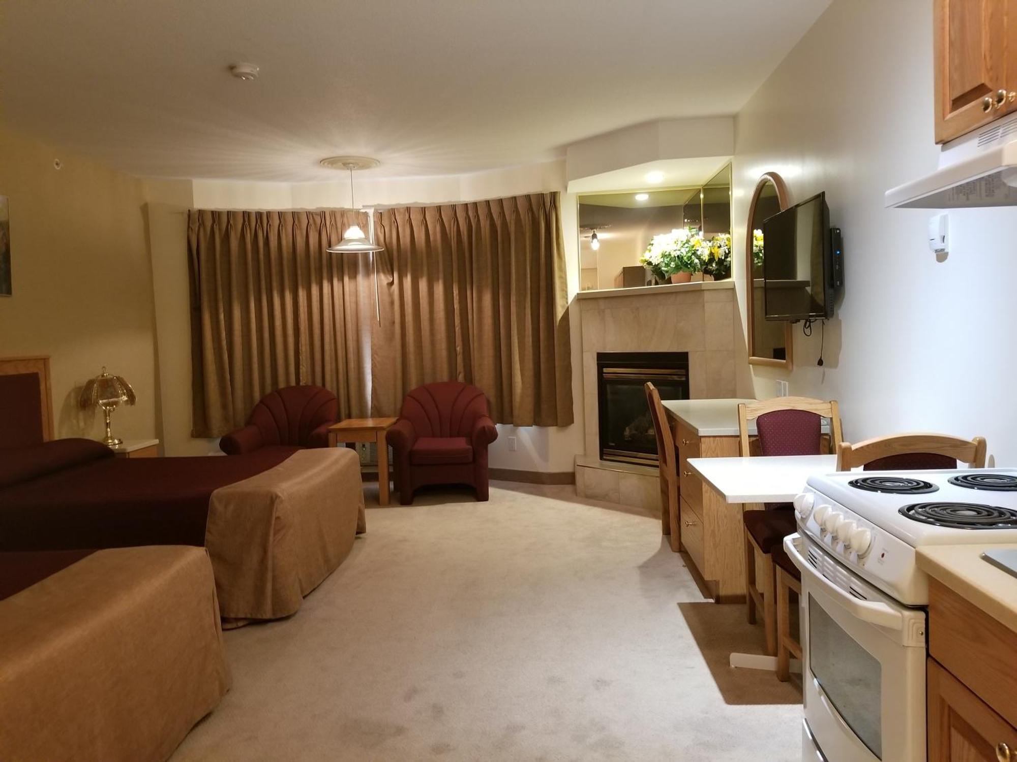New Imperial Suites Whitecourt Eksteriør billede