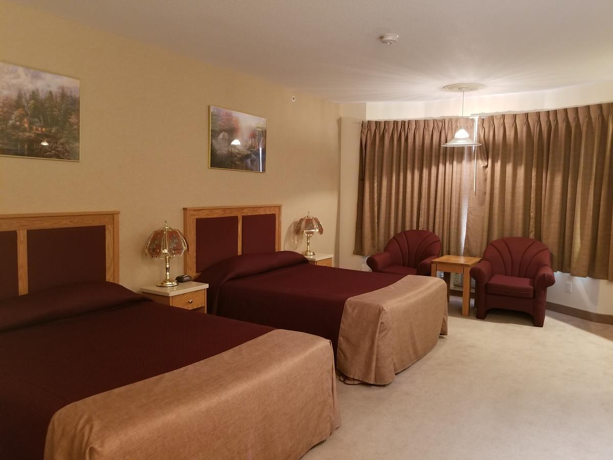 New Imperial Suites Whitecourt Eksteriør billede