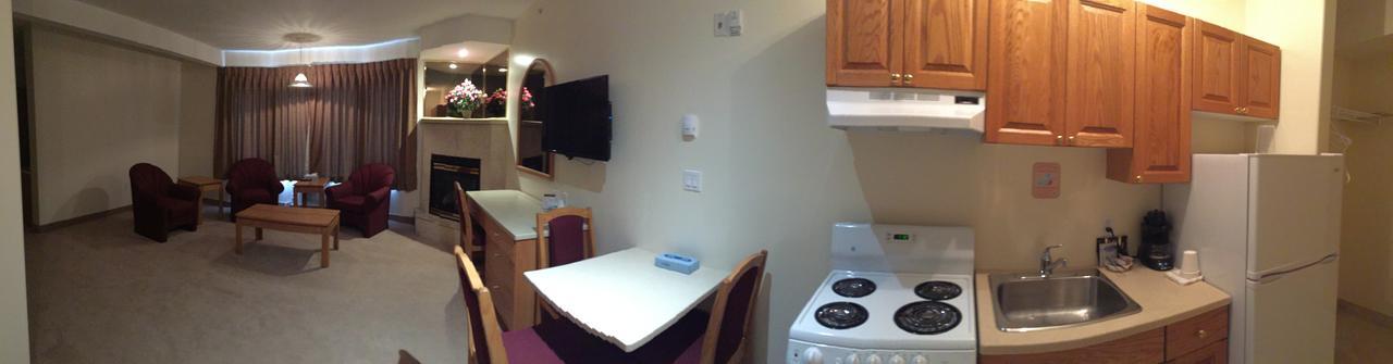New Imperial Suites Whitecourt Eksteriør billede