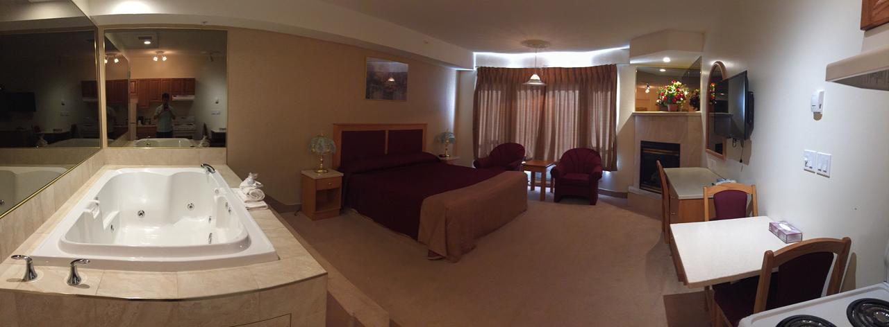 New Imperial Suites Whitecourt Eksteriør billede