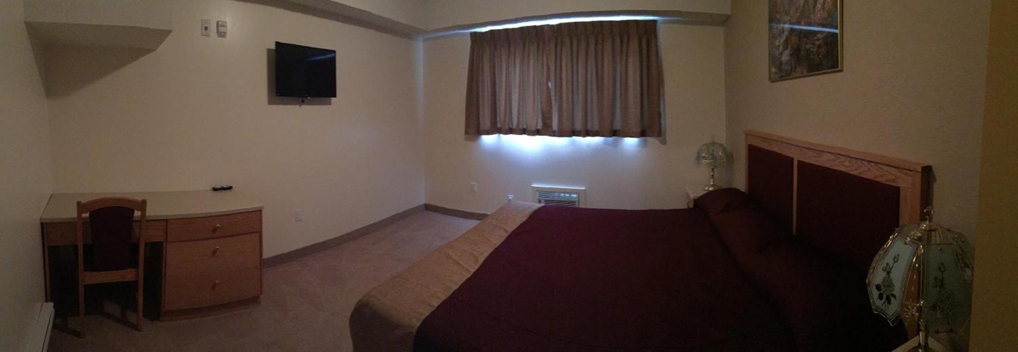 New Imperial Suites Whitecourt Eksteriør billede