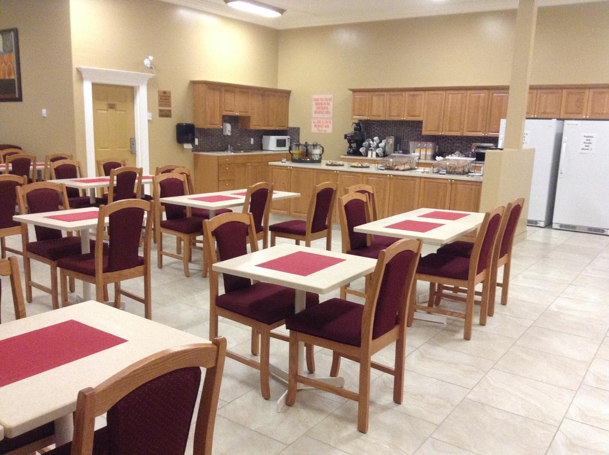 New Imperial Suites Whitecourt Eksteriør billede
